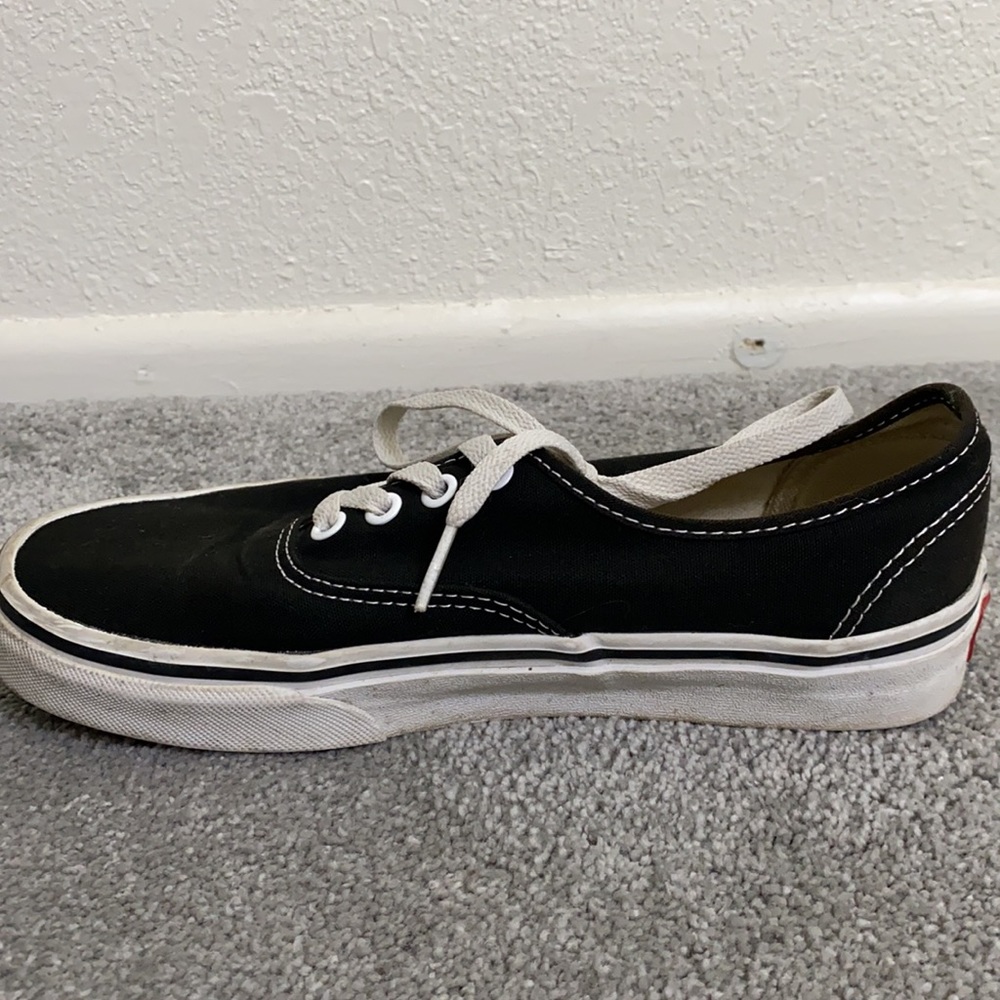 Vans - Picture 6 of 6